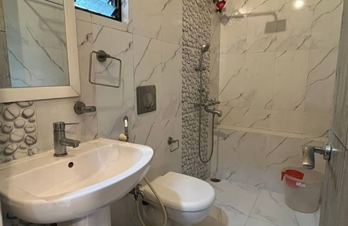 Kolkata Hotel | Green Leaf Regency