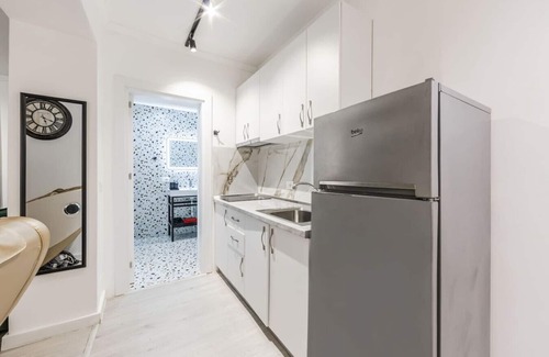 Shkoder Apartment | Green Luxe Suite 1 by PikHost