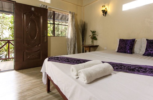Kampot House | Green Mango Bungalows
