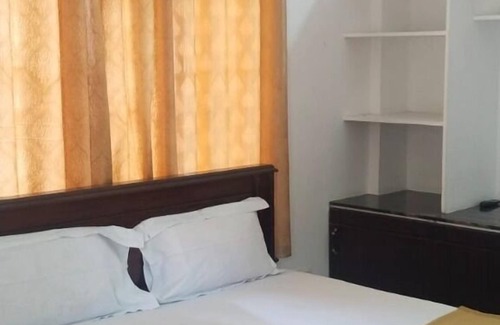 Maraiyur Hotel | Green Mount Residency