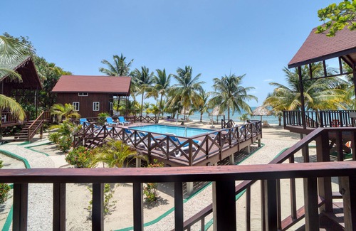 Placencia Hotel | Green Parrot Belize