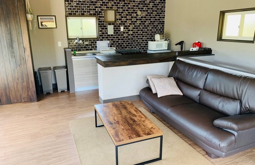 Shima House | Green Room