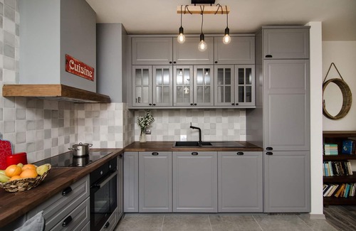 Saints Constantine and Helena Apartment | Green space in the city-Akvarel 3