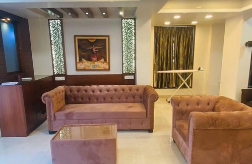 Bandra East Apartment | Green Stay