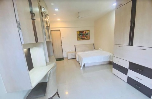 Bandra East Apartment | Green Stay