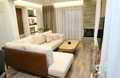 Durres Villa | Green Villa with Private Pool