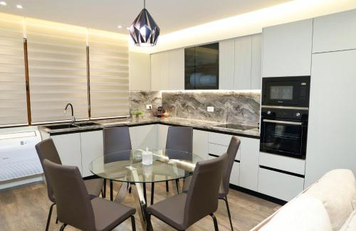 Durres Villa | Green Villa with Private Pool