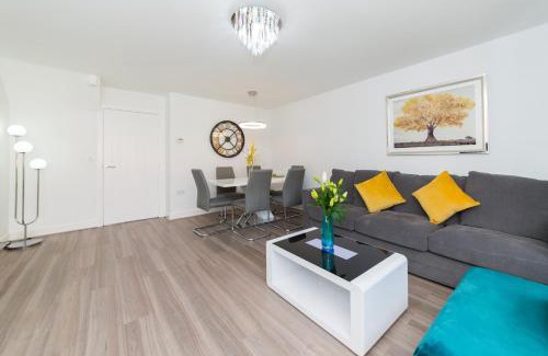 Reading House | Greenfield Modern 3BR Home - Southcote lane , Reading