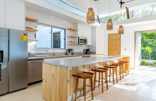 Playa Guiones Villa | GREENHOUSE1&2 – 2 ADJOINING BEACHSIDE HOMES - 7 BEDROOM COMPLEX