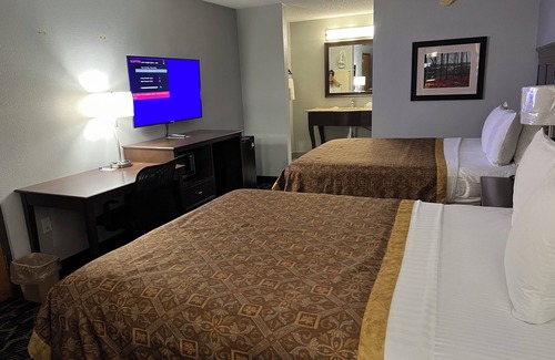 St. James Hotel | Greenlight Inn & Suites