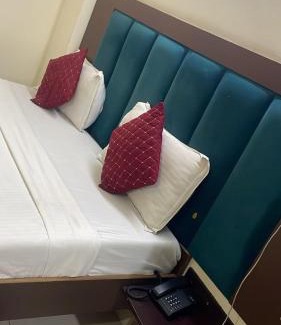 Mahipalpur Apartment | Greenpalace plaza