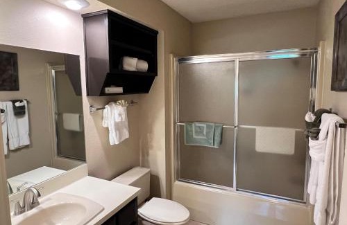 Bella Vista Apartment | Greens One Vacation Home 12