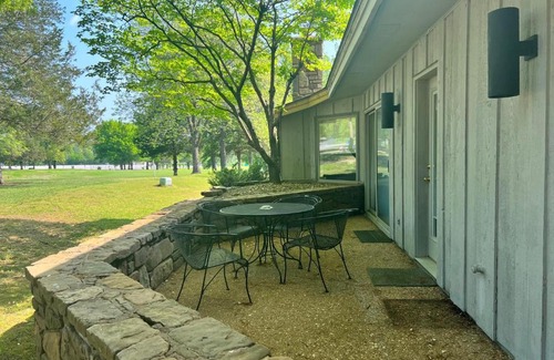 Bella Vista Apartment | Greens One Vacation Home 23