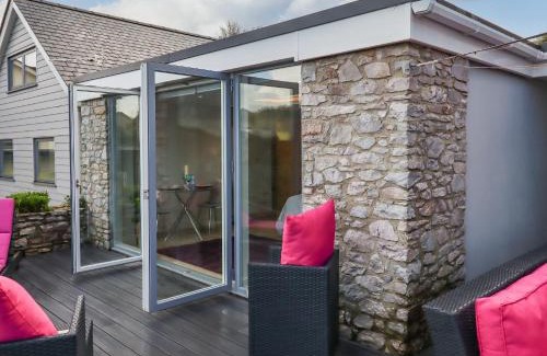 Dittisham House | Greenslades View