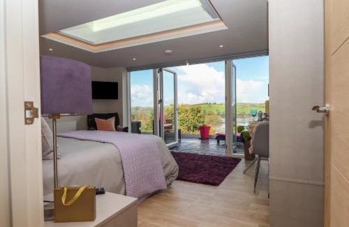 Dittisham House | Greenslades View