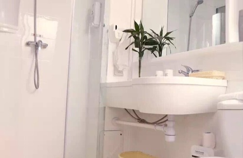 Luolong Hotel | GreenTree Inn Luoyang Luolong District University City Zhangheng Street Express Hotel