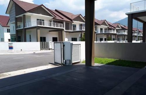 Titi Teras House | Greenville Homestay