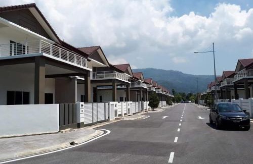 Titi Teras House | Greenville Homestay