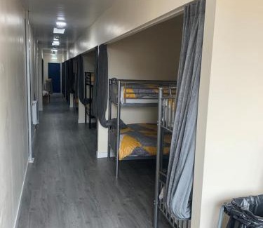 Kill Hostel | Greenway & Copper Coast Hostel