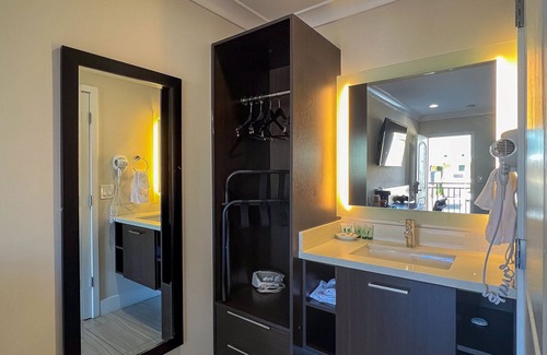 Cow Hollow Hotel | Greenwich Inn