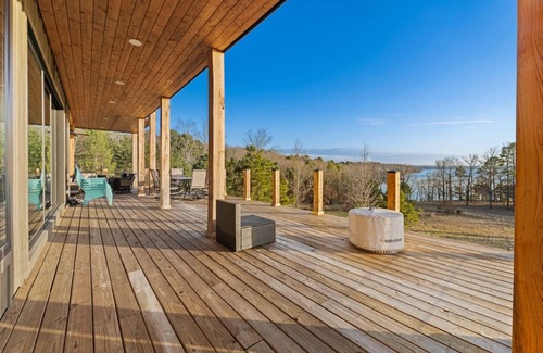 Drasco House | Greers Ferry Lake 4-bedroom house nsleeps 12- Breathtaking SUNSETS -Golf Course