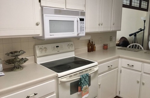 Edgemont House | Greers Ferry Lake View Home 4BR, 2BA
