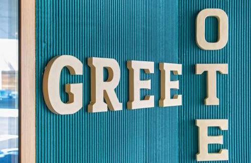 Salon-de-Provence Hotel | greet hotel Salon de Provence