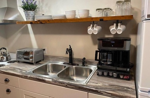 Altamont Apartment | Greeter Falls Lodge Suite #4