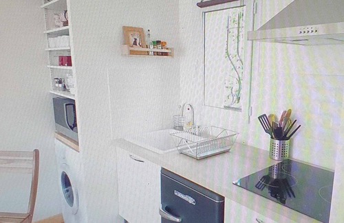 Greoux-les-Bains House | GREOUX LES BAINS Maisonette T2 with terrace and private parking
