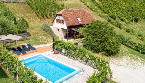 Pregrada Ski Chalet | Greta Rest House