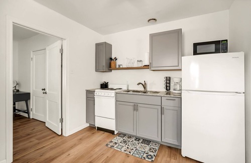 Fort Smith Condo | Gretel ; Private one bedroom duplex in desirable Fort Smith downtown Park Hill