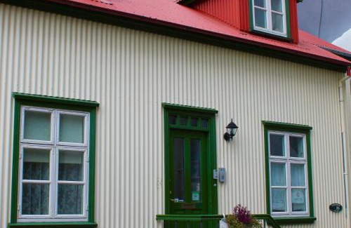 Downtown House | Grettir Guesthouse Downtown Charm