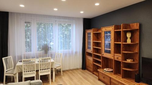 Stare Podgorze Apartment | Grey Apartment Kraków