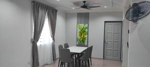 Taman Teh Teng Seng House | Grey Fantasy Homes#Sunway Water Theme Park
