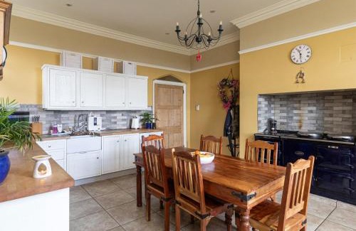 Durham House | Grey Gables
