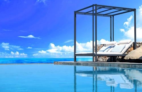 Asprouliani House | Grey Grand Villa Privater Pool