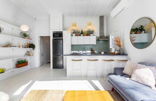 Ponsonby House | Grey Lynn Villa - Short Walk to Ponsonby Central