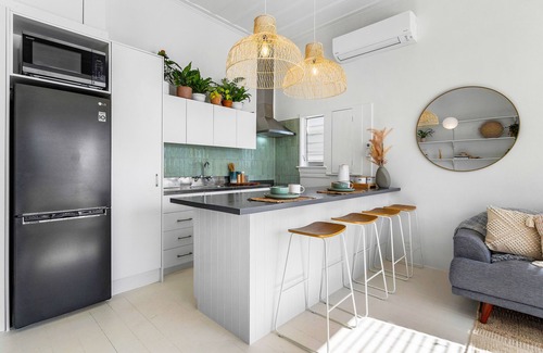Ponsonby House | Grey Lynn Villa - Short Walk to Ponsonby Central
