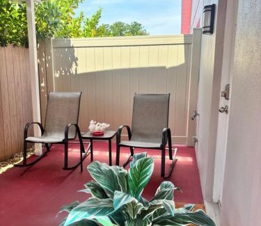 Tampa Apartment | Grey Novo Studio + free-parking&wifi