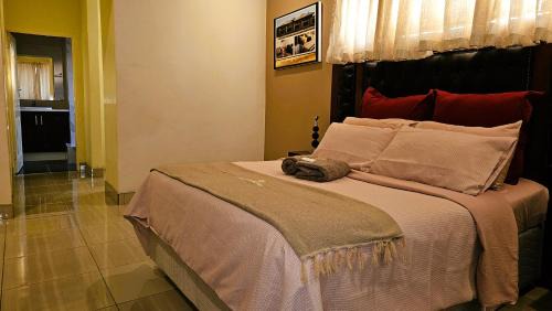 Bulawayo House | Grey Oak Holiday House