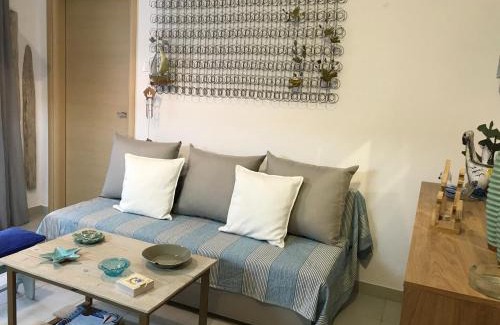 Paralia Dionysiou Apartment | Grey Theros Apartments