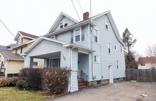 East Rochester House | Greyson's Hideout - East Rochester Gem! Nearby everything & village!