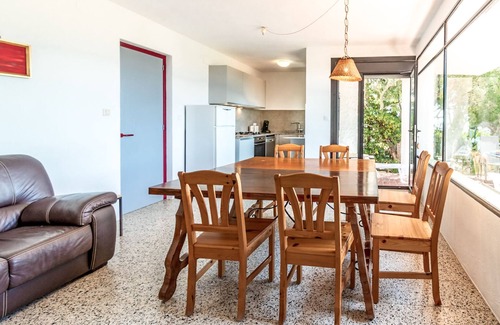 Llanca Apartment | Grifeu 08 - Apartment with outside terrace