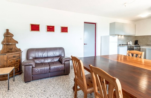 Llanca Apartment | Grifeu 08 - Apartment with outside terrace