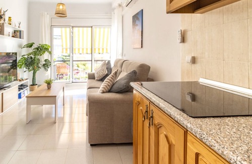 Llanca Apartment | Grifeu 18 Apartment with terrace and views