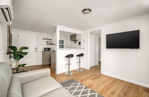 Fort Smith Apartment | Grimm, One bedroom one bathroom duplex in Park Hill subdivision of Fort Smith.