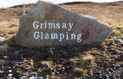 North Uist Apartment | Grimsay Glamping, North Uist - Pod Glas