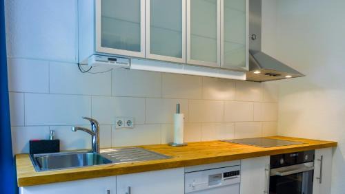 Ulm Apartment | Groß, Modern, Zentrumsnah mit Parkplatz und Garten