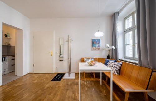 Wilsdruffer Vorstadt/Seevorstadt-West Apartment | Große Altstadtwohnung in TOP Lage Zentrum