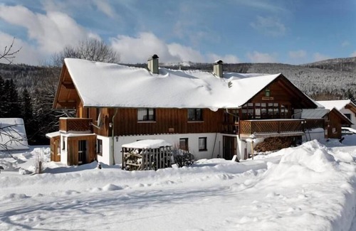 Mauth Apartment | Große Ferienwohnung (90qm) mit Balkon und Wintergarten